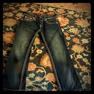 Men’s Rock Revival relaxed straight leg sz 33